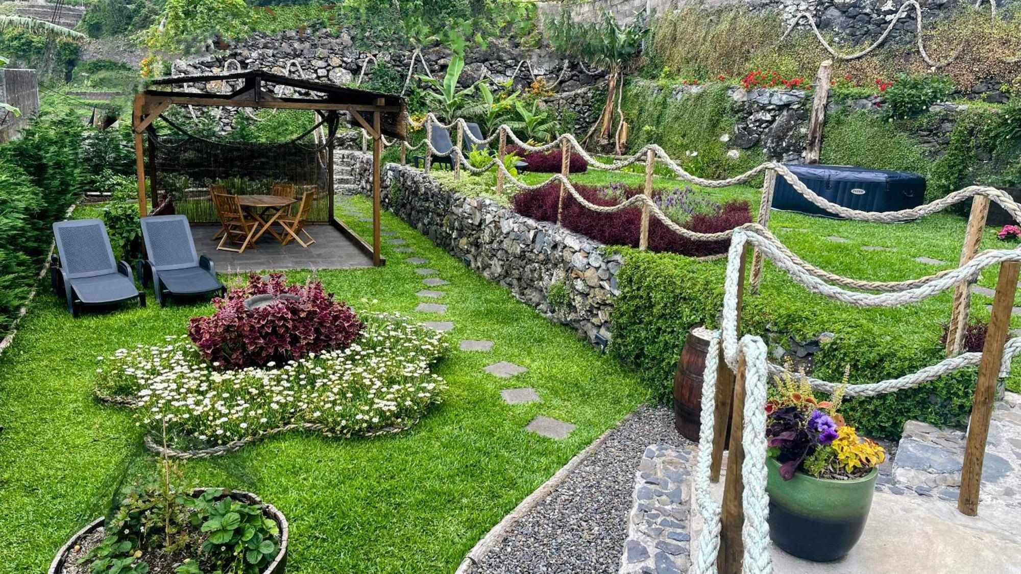 Casas Hortas, Vista Serra E Mar Seixal (Madeira)