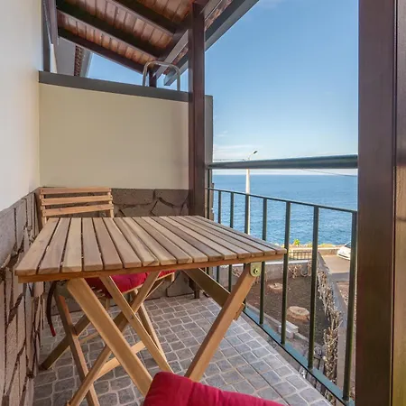 Casas Das Hortas, Apartamento Vista Serra E Mar Seixal  Exterior photo